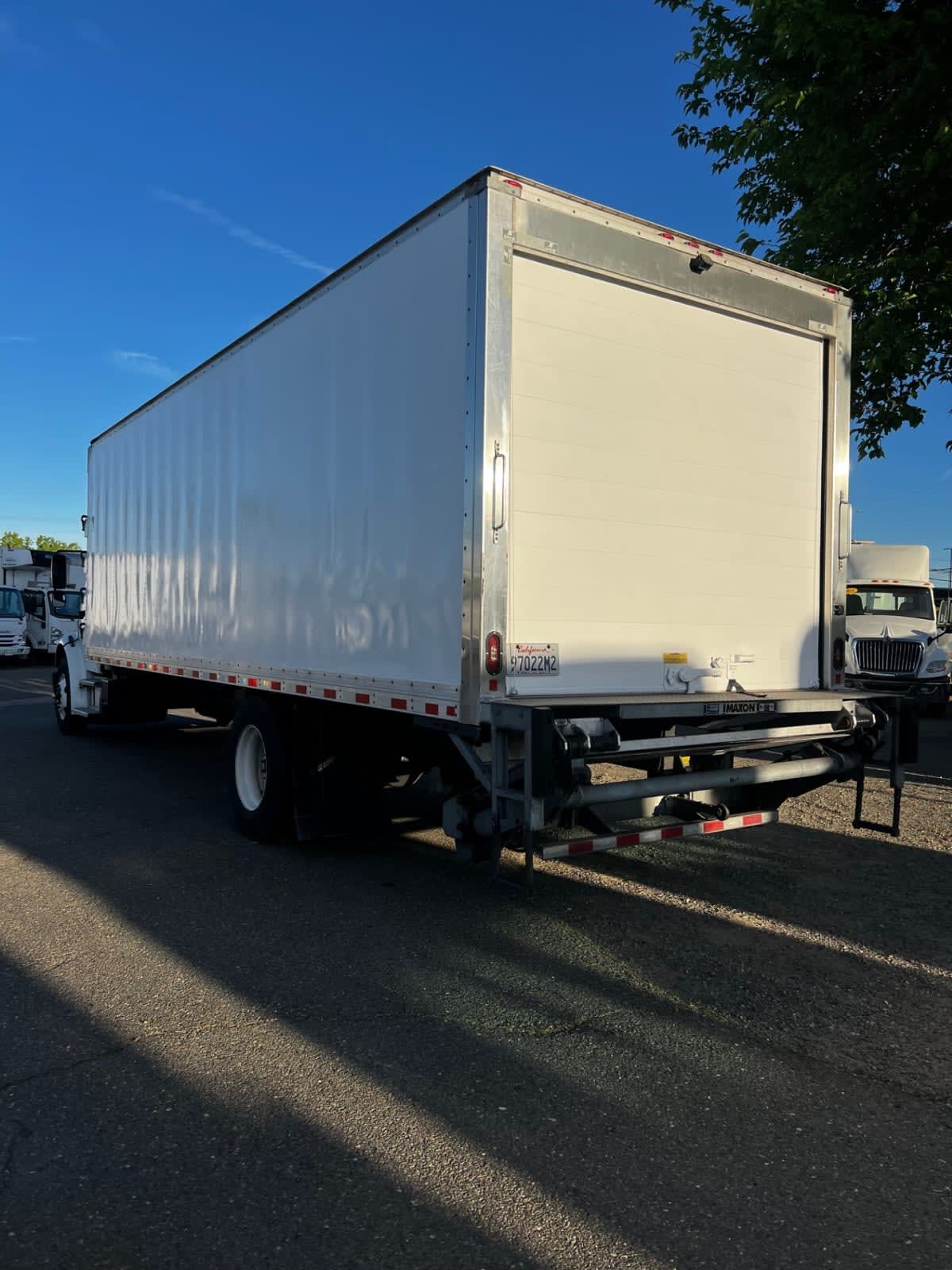 2019 Freightliner/Mercedes M2 106 828013