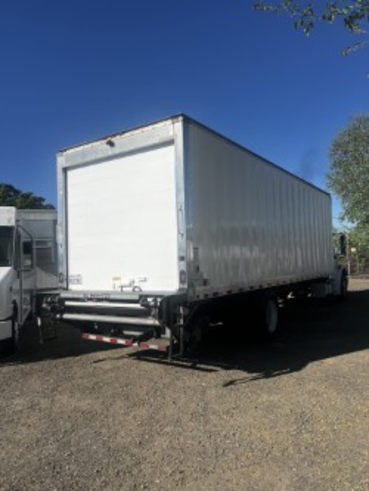 2019 Freightliner/Mercedes M2 106 828014