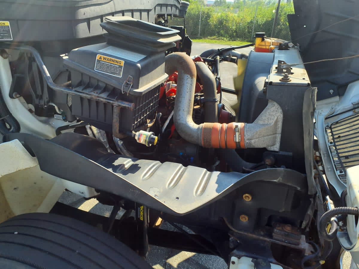 2019 Navistar International 4300 828104
