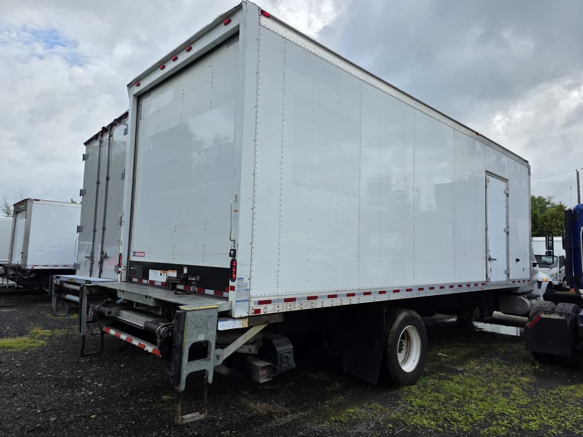 2019 Navistar International 4300 828120