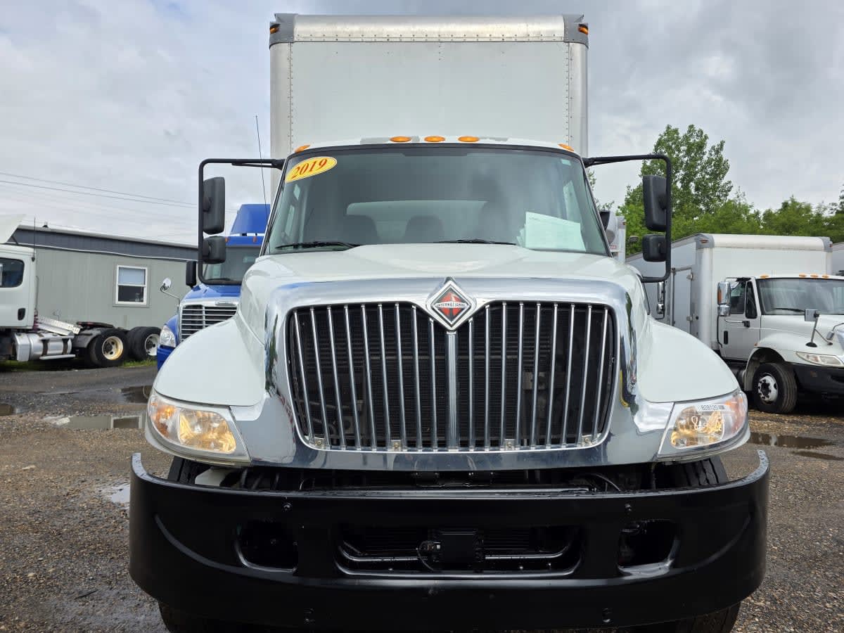 2019 Navistar International 4300 828120