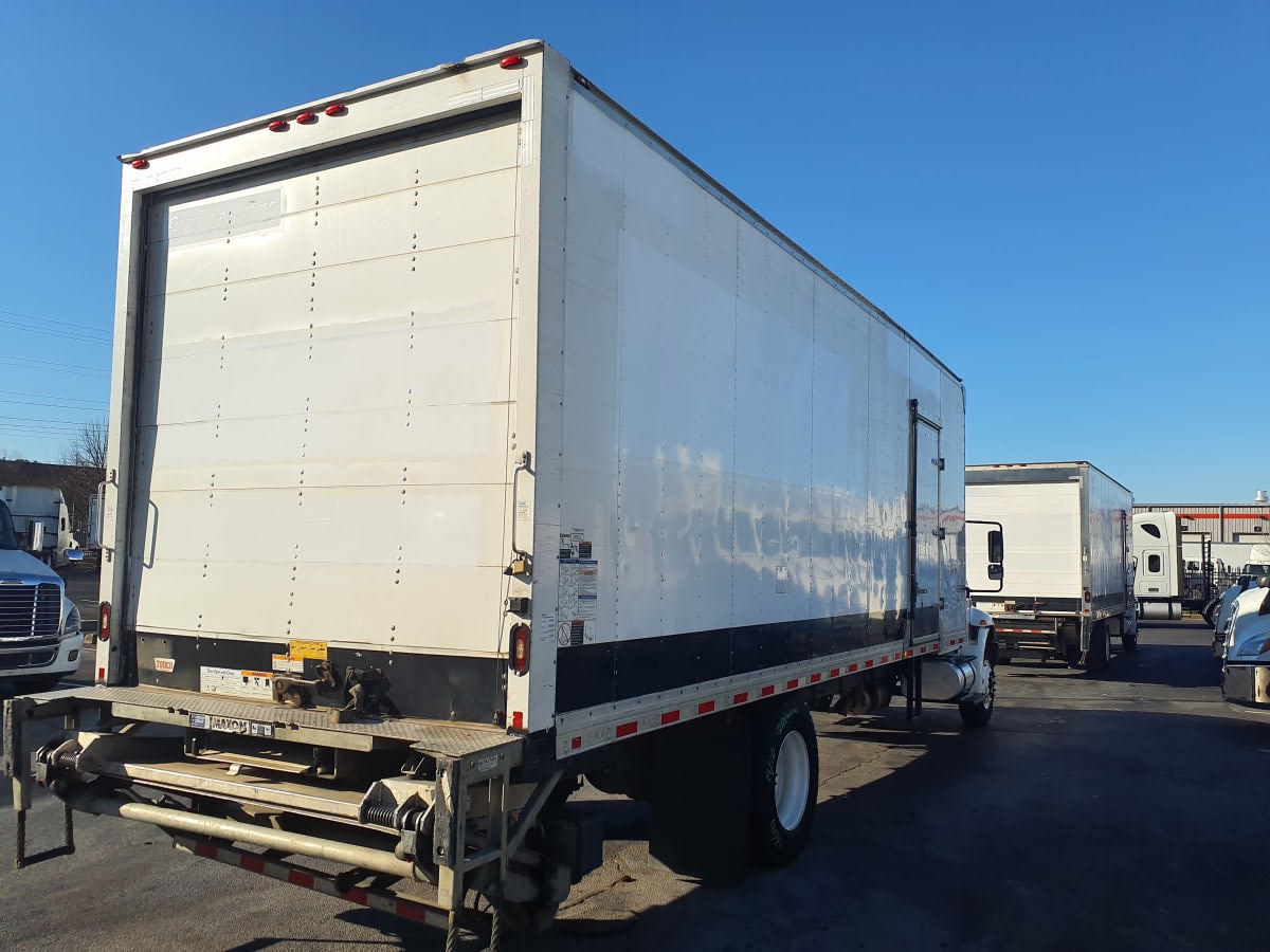 2019 Navistar International 4300 828242