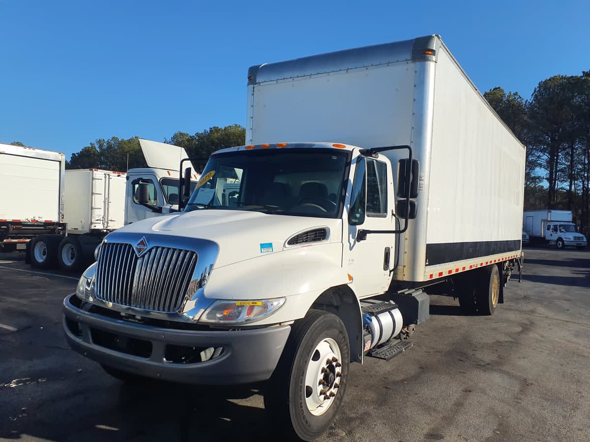 2019 Navistar International 4300 828242
