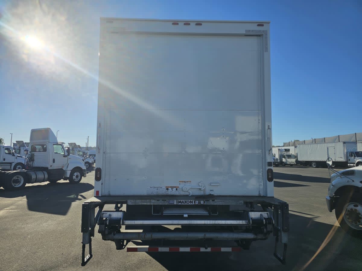 2019 Navistar International 4300 828244