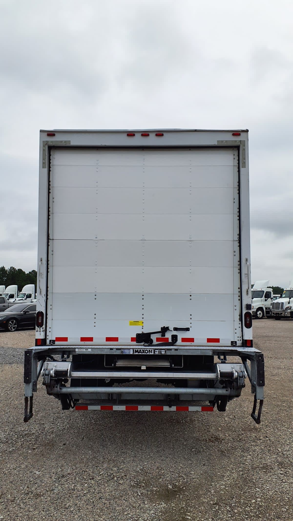 2019 Navistar International 4300 828247
