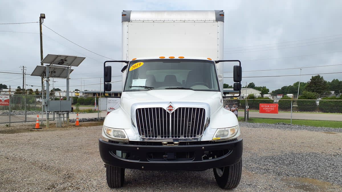 2019 Navistar International 4300 828247