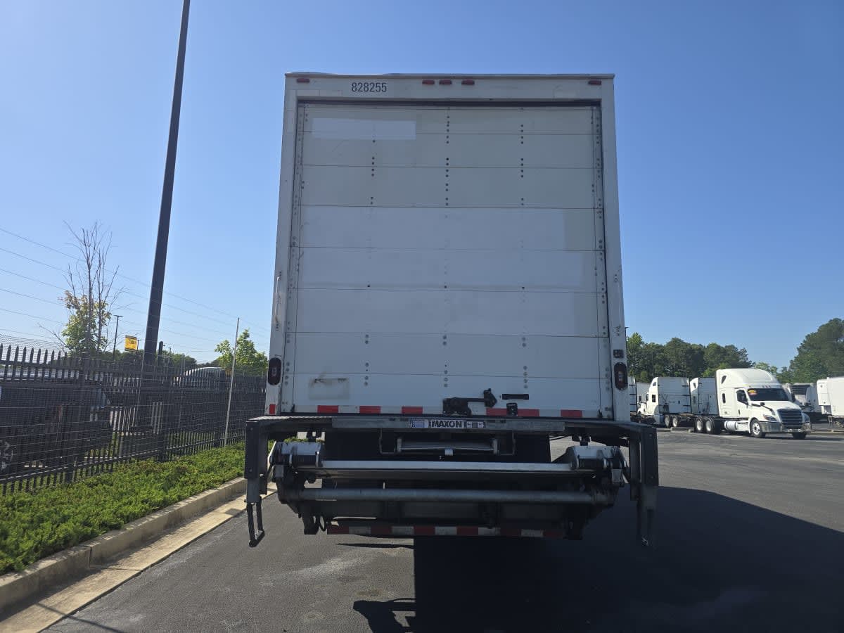 2019 Navistar International 4300 828255