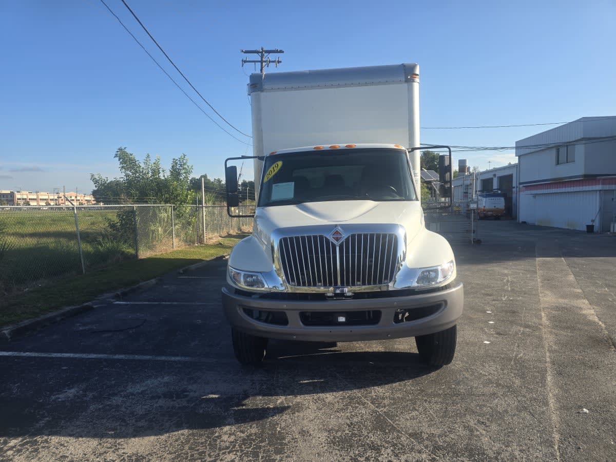 2019 International 4300 in Orlando, FL — photo 2