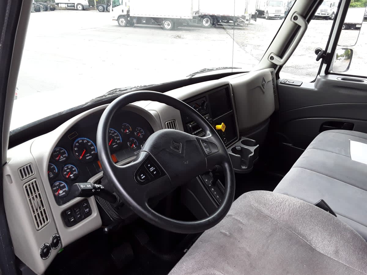 2019 Navistar International 4300 828266