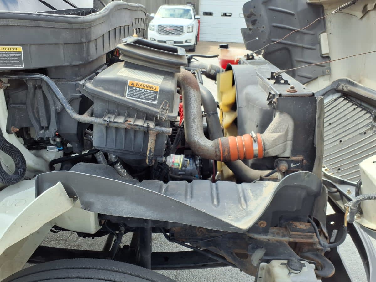 2019 Navistar International 4300 828268