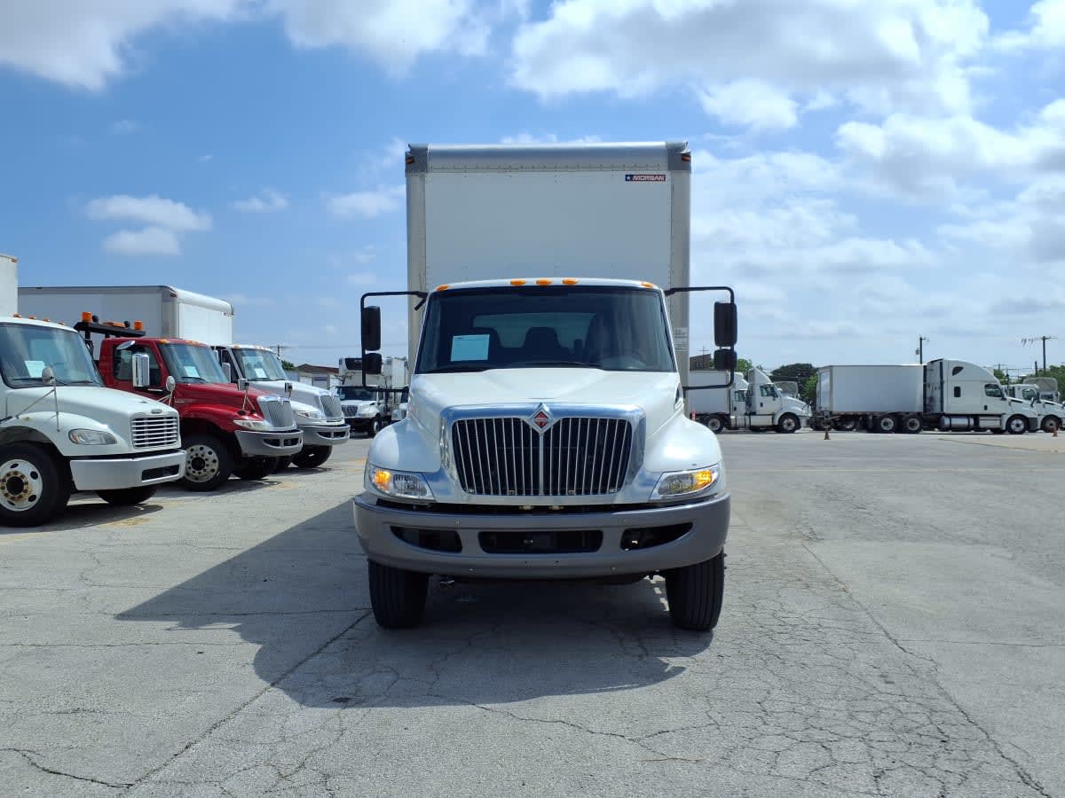 2019 Navistar International 4300 828268