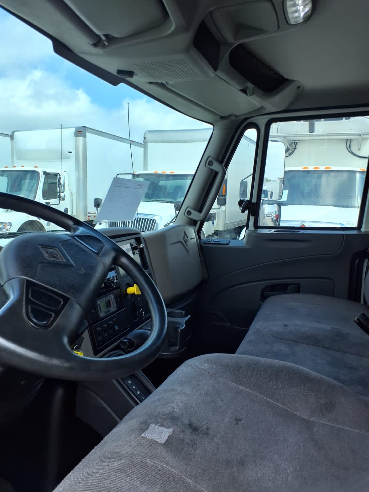 2019 Navistar International 4300 828268