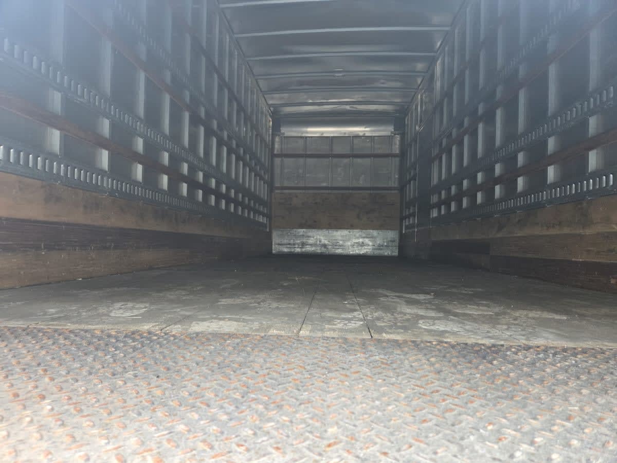 2019 Navistar International 4300 828275