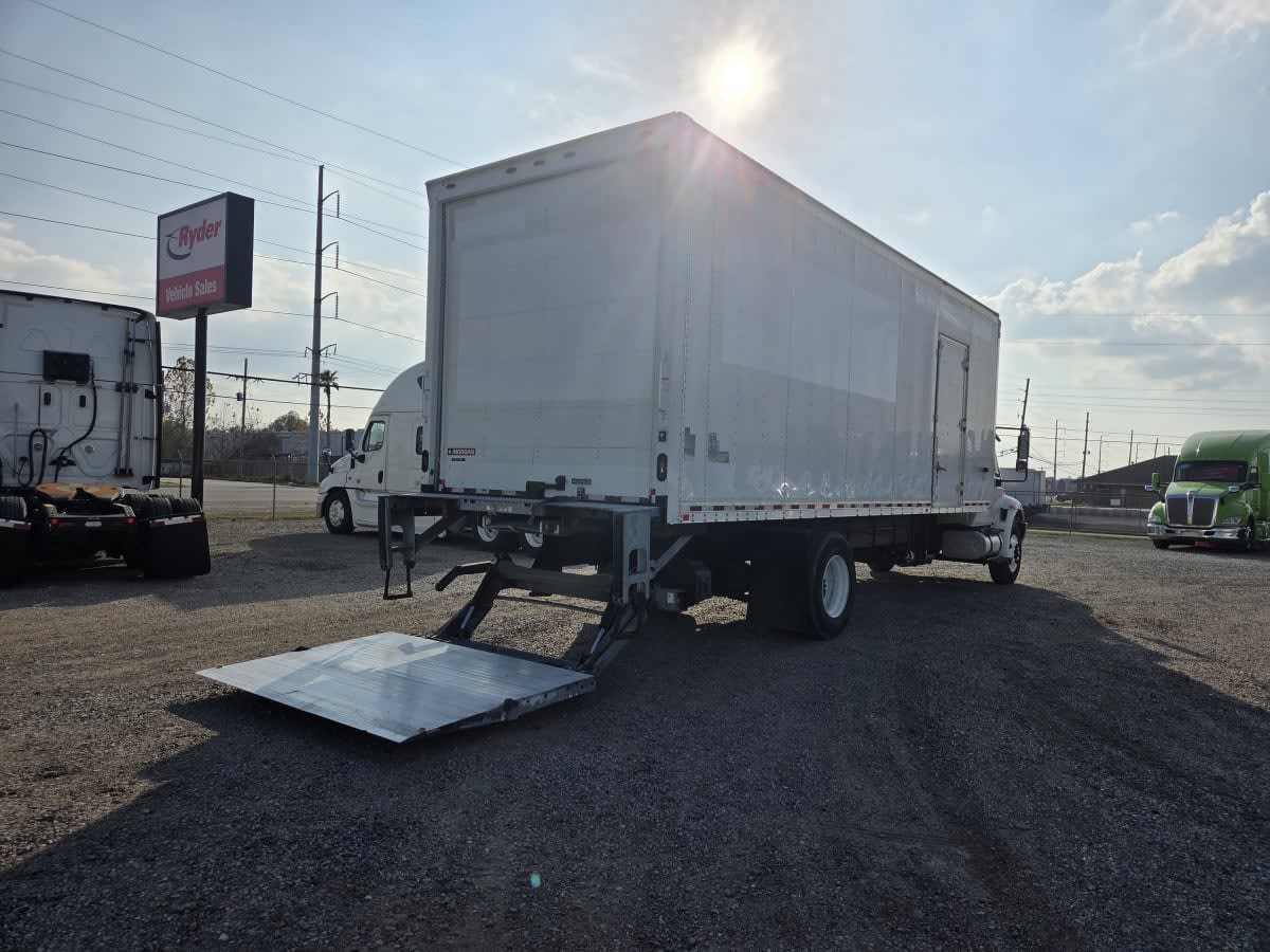 2019 Navistar International 4300 828275