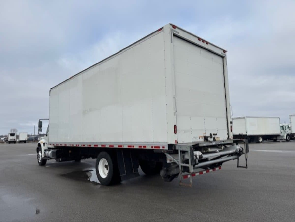 2019 Navistar International 4300 828329