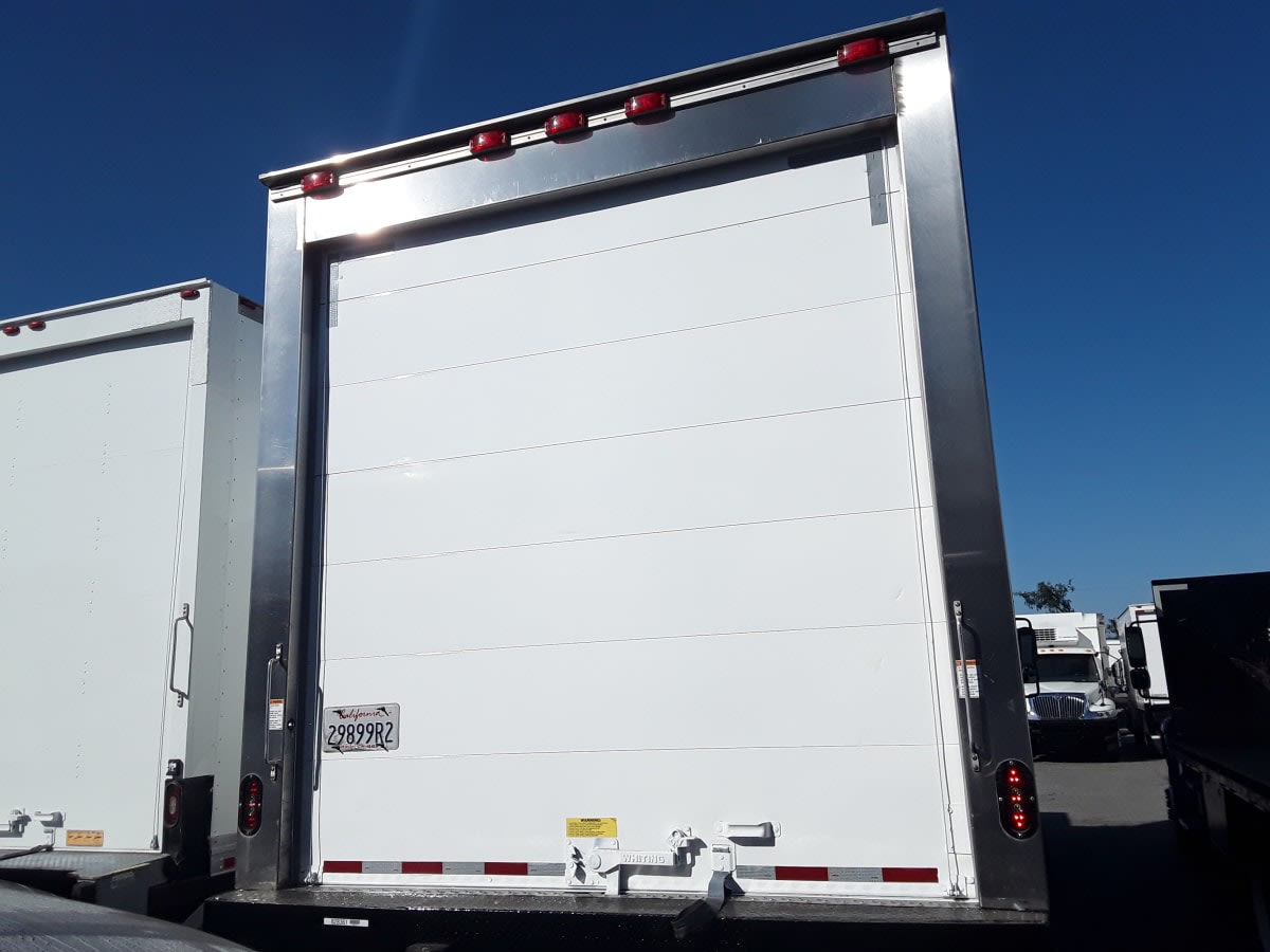 2019 Navistar International 4300 828361