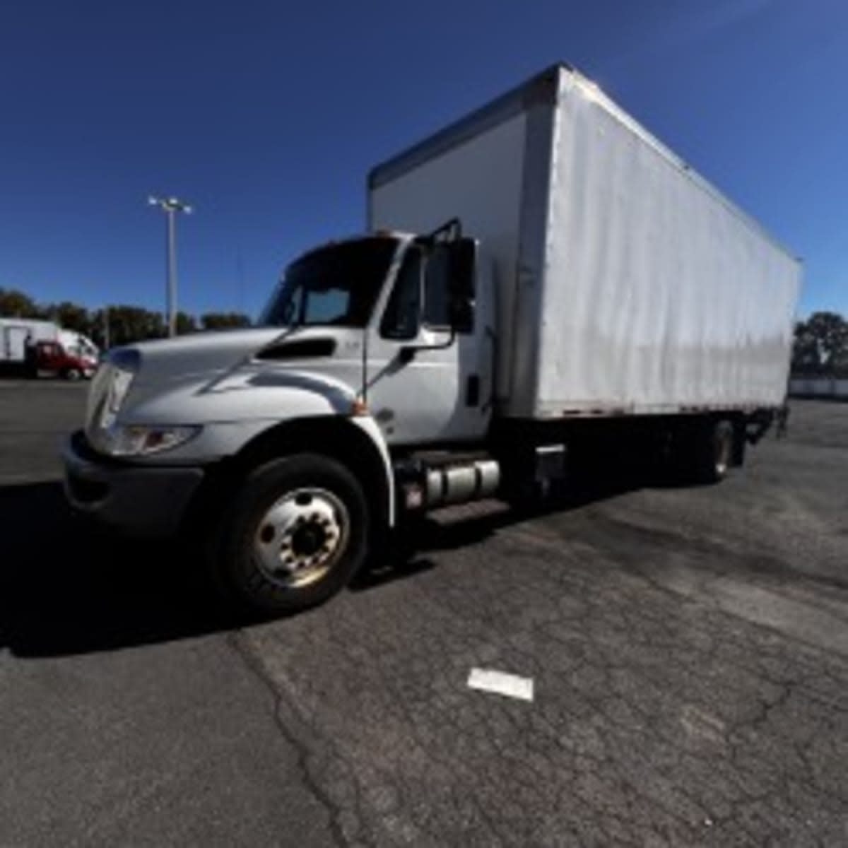 2019 Navistar International 4300 828405