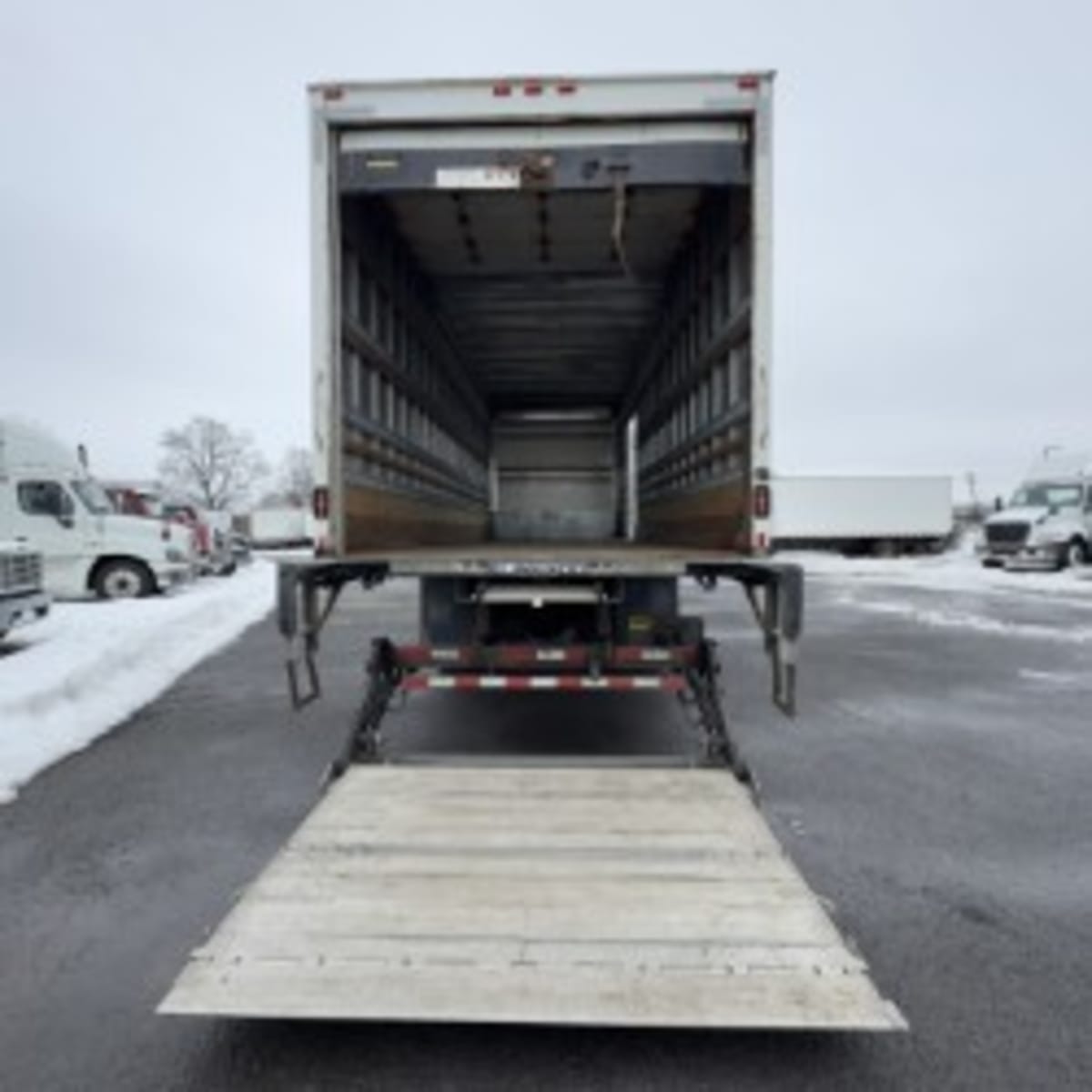 2019 Navistar International 4300 828434