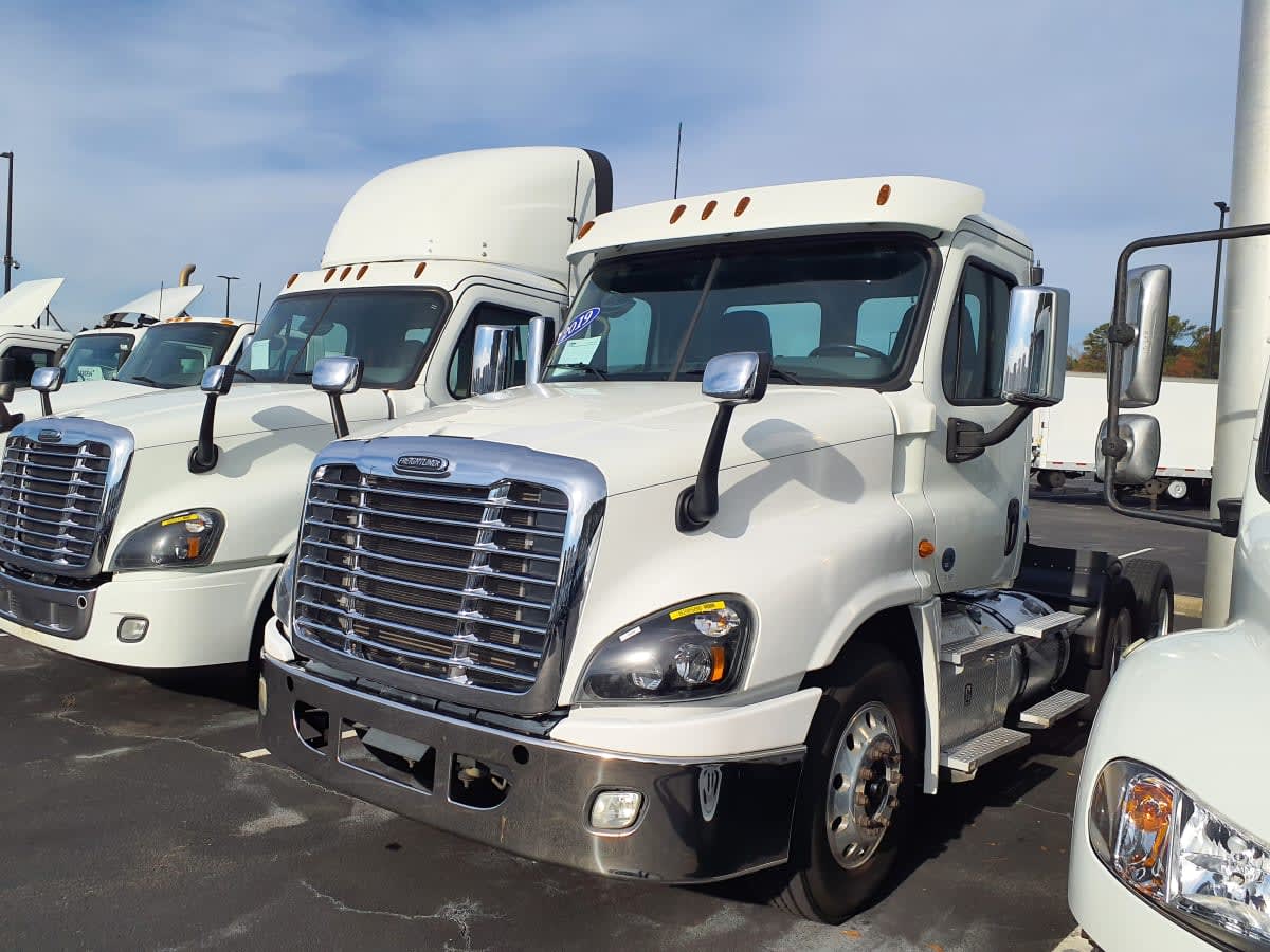 2019 Freightliner/Mercedes CASCADIA 125 828586
