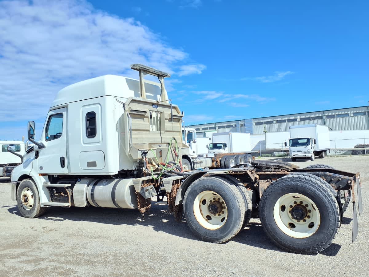 2019 Freightliner/Mercedes NEW CASCADIA 126 828588