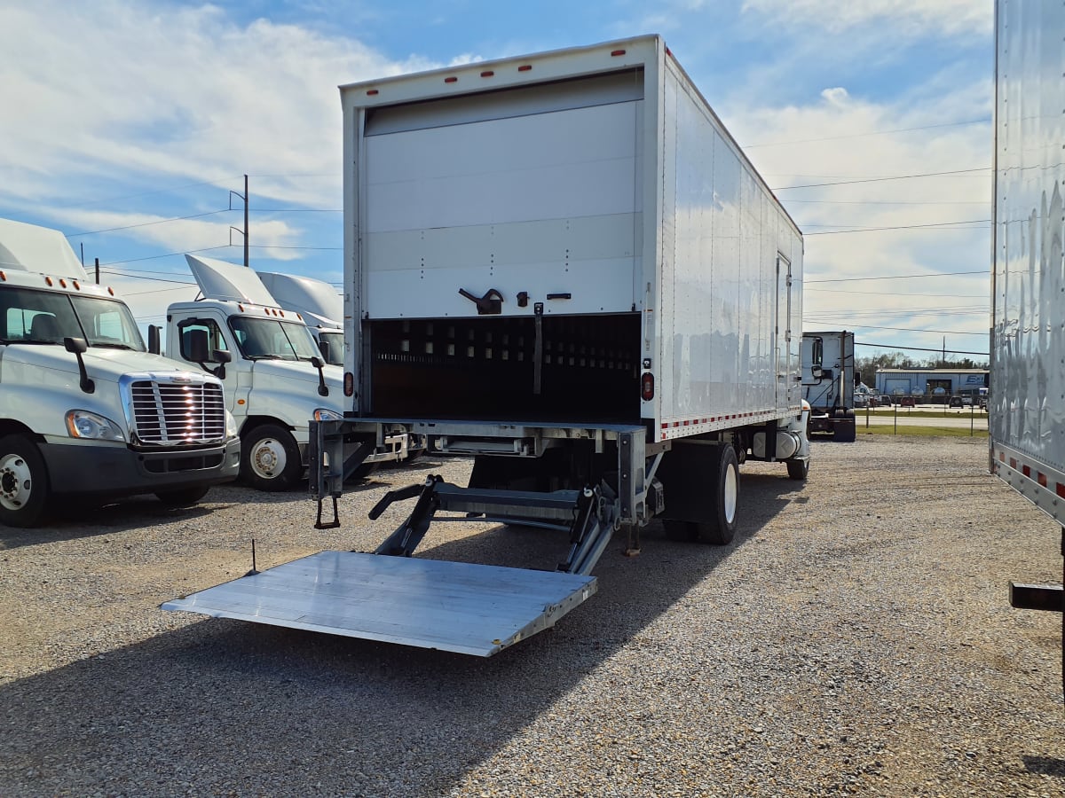 2019 Navistar International 4300 828600