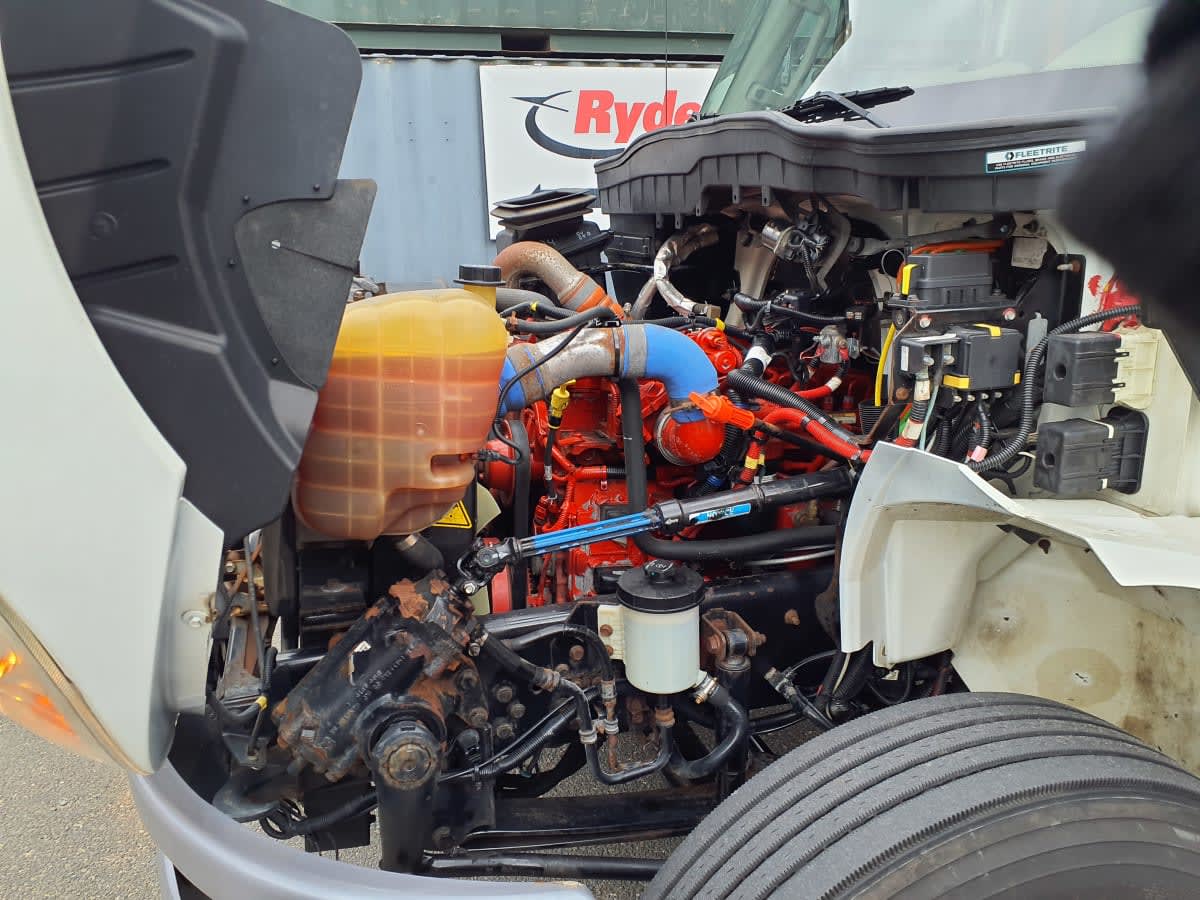 2019 Navistar International 4300 828608