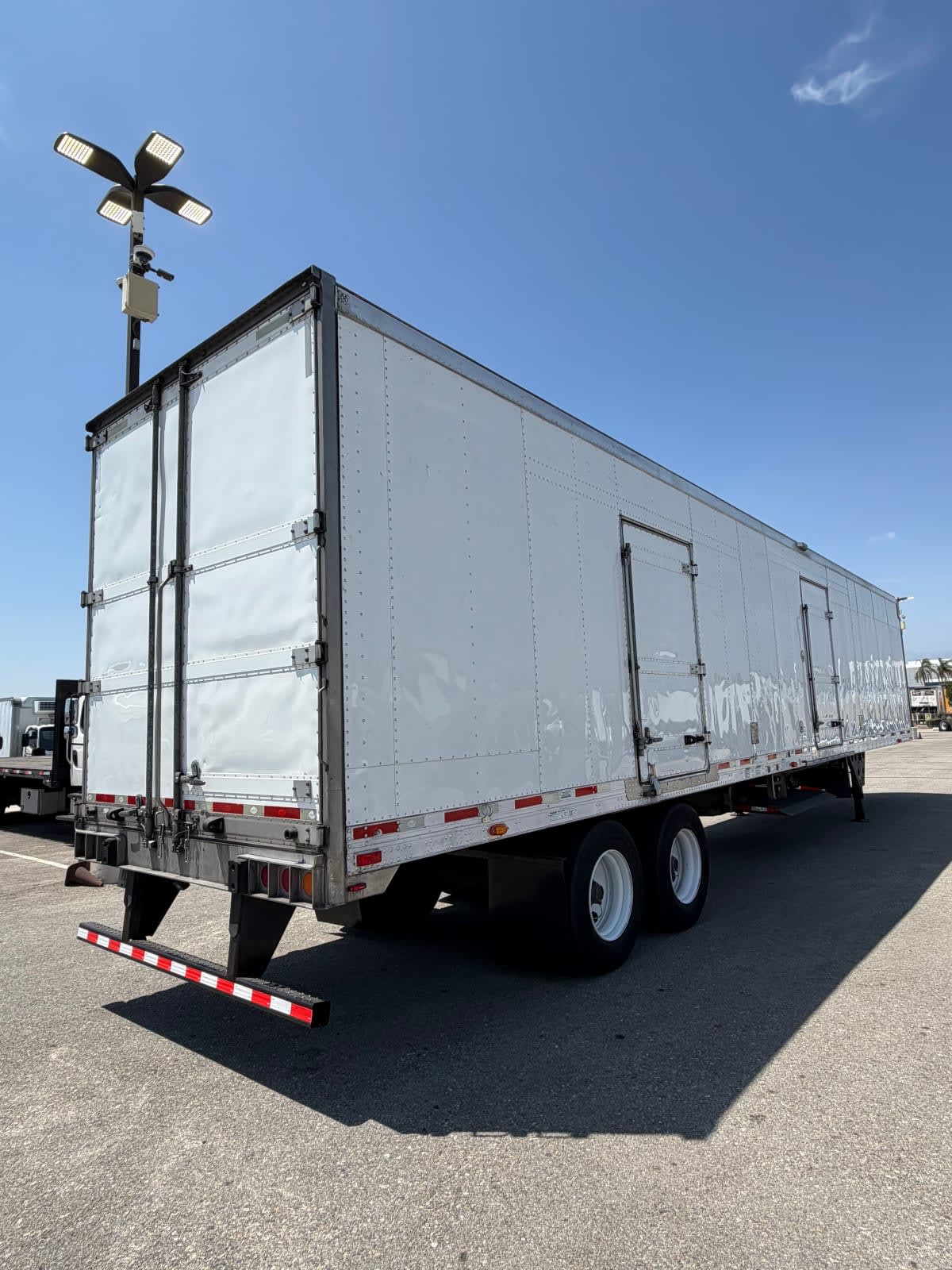 2019 Utility Trailers VS2RA 48/162/102 828619