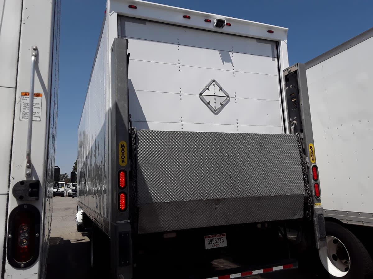 2019 Freightliner/Mercedes M2 106 828671