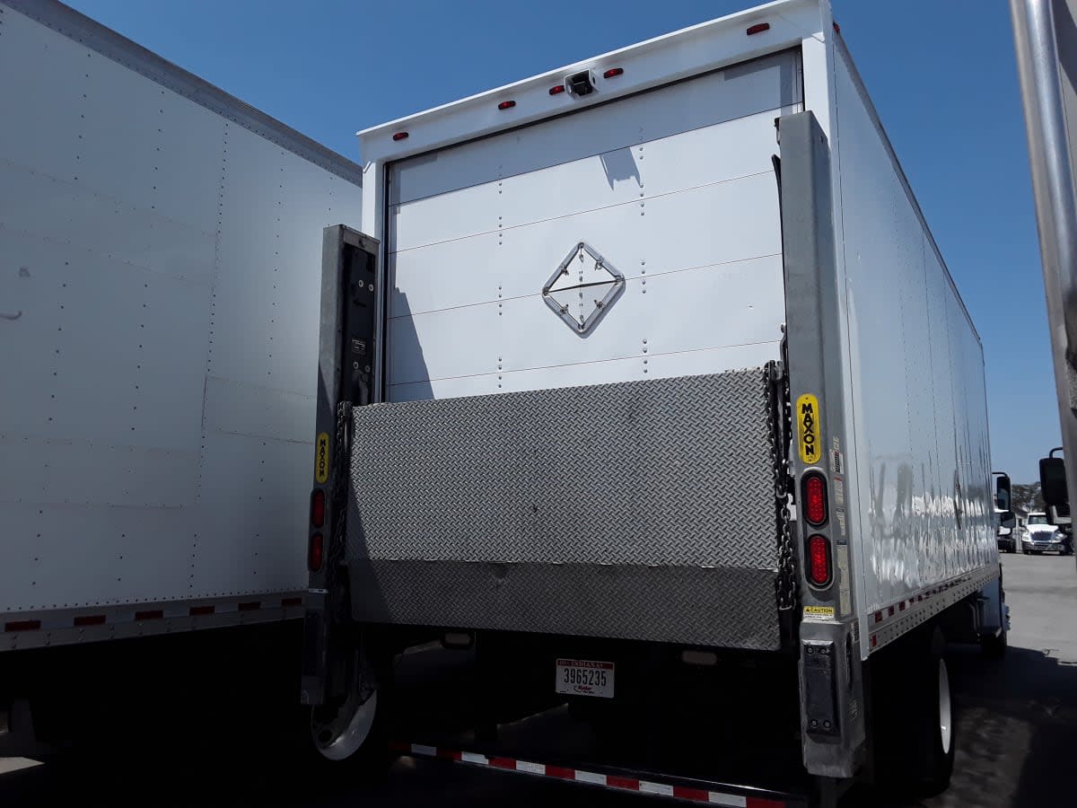 2019 Freightliner/Mercedes M2 106 828671