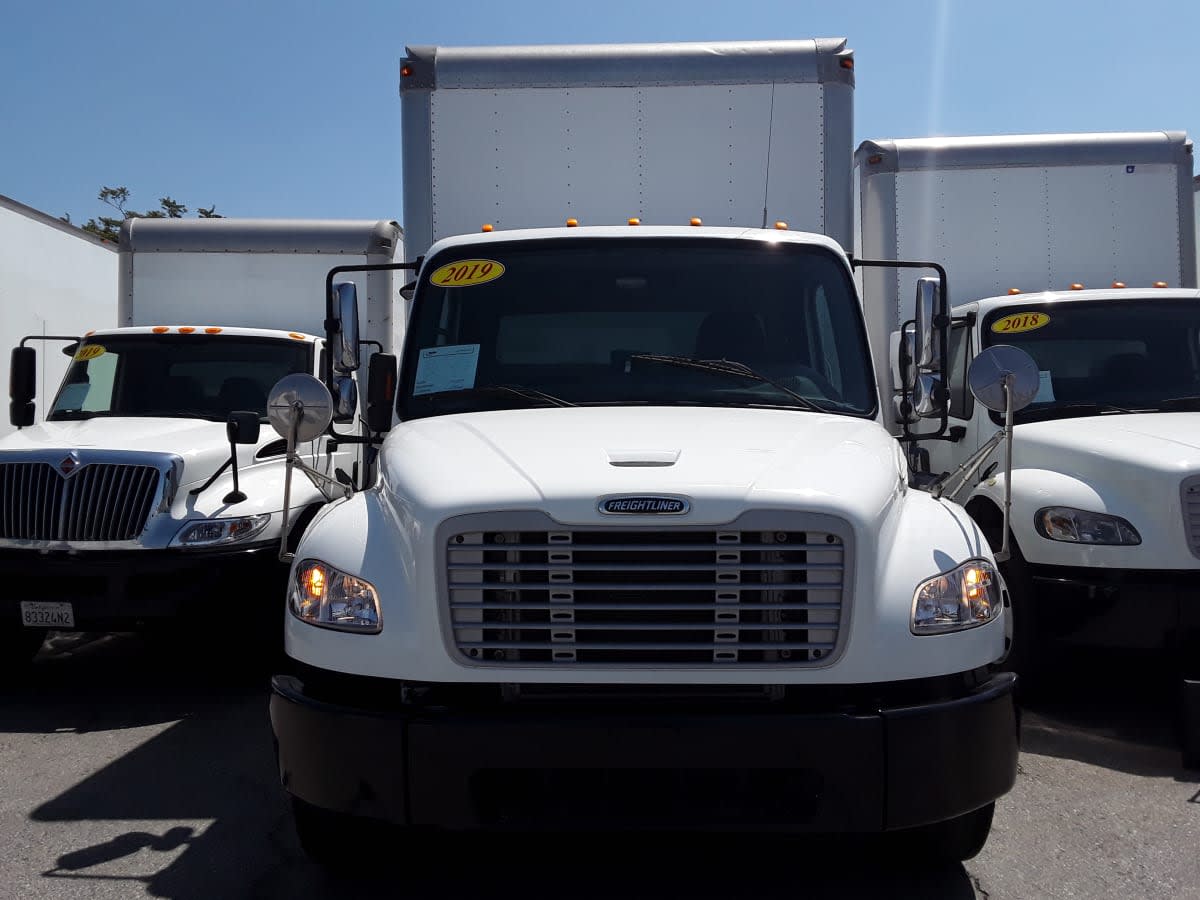 2019 Freightliner/Mercedes M2 106 828671