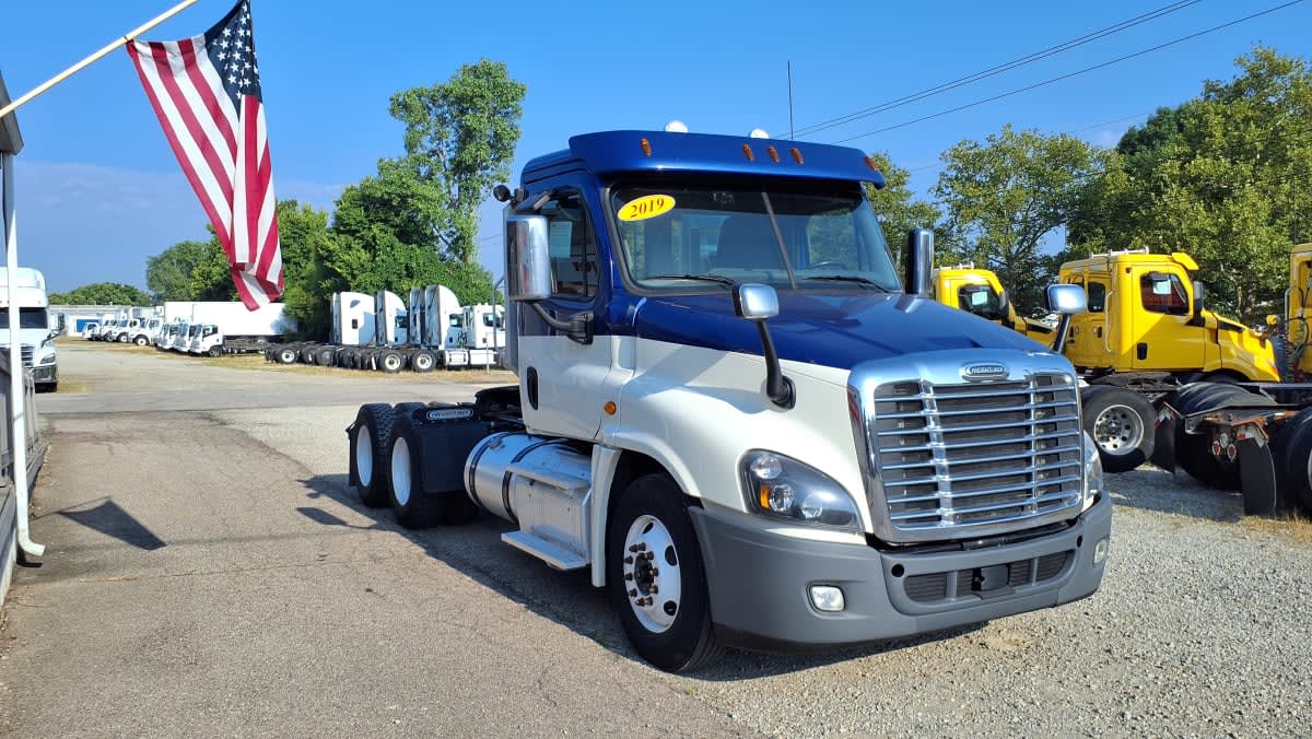 2019 Freightliner/Mercedes CASCADIA 125 828707