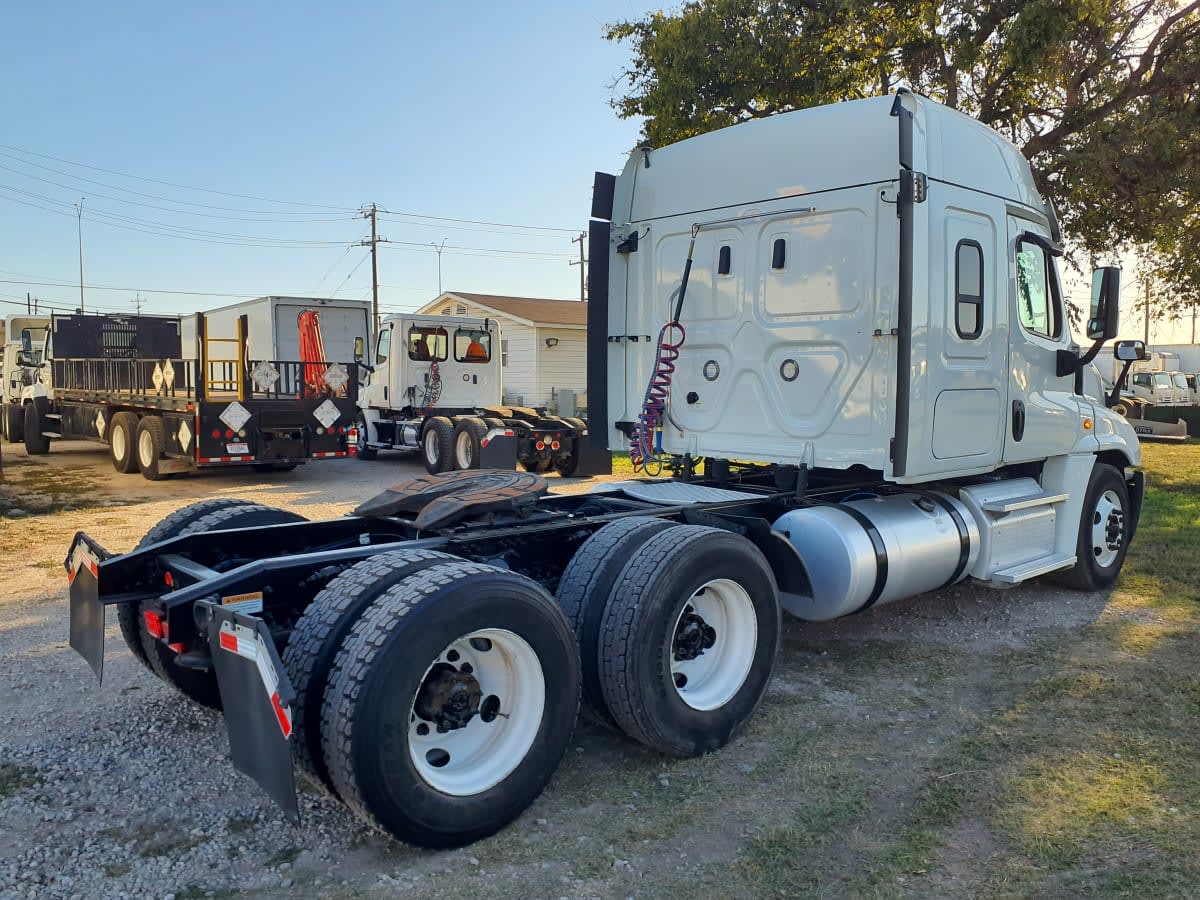 2019 Freightliner/Mercedes CASCADIA 125 828883