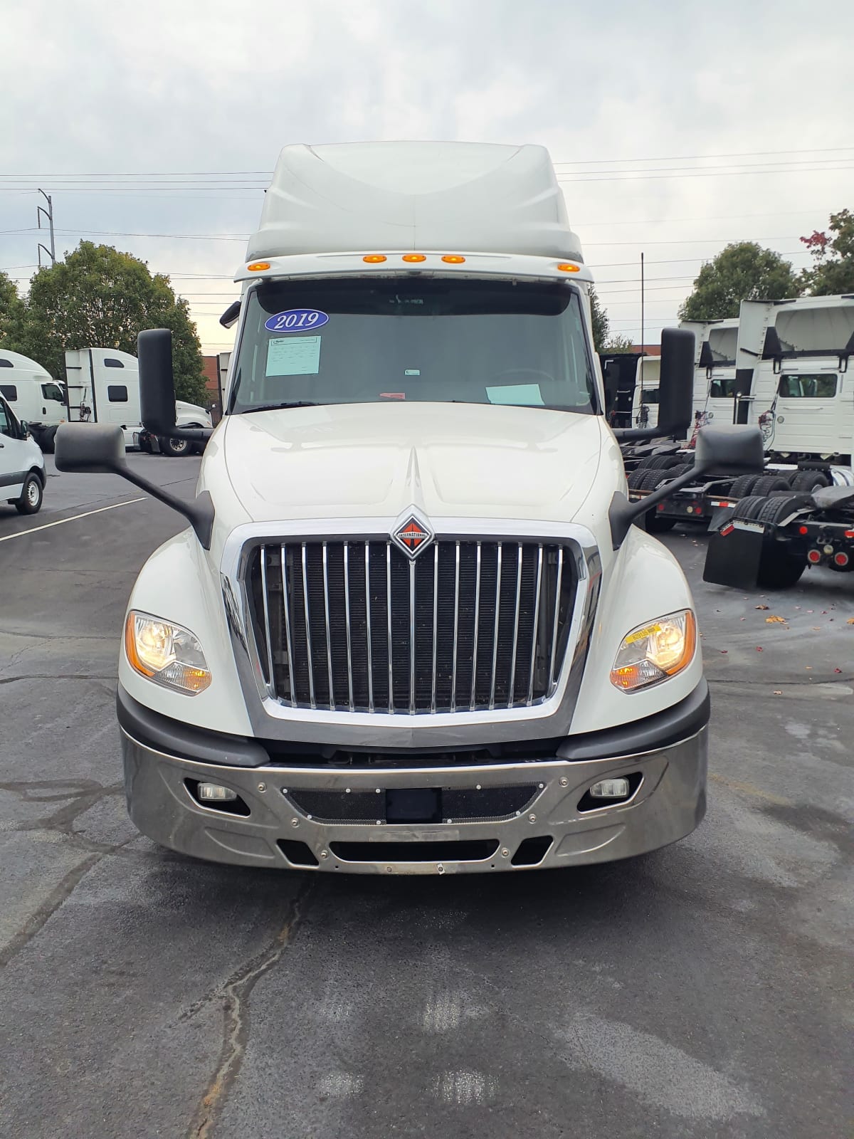 2019 Navistar International LT625 SLPR CAB 829135