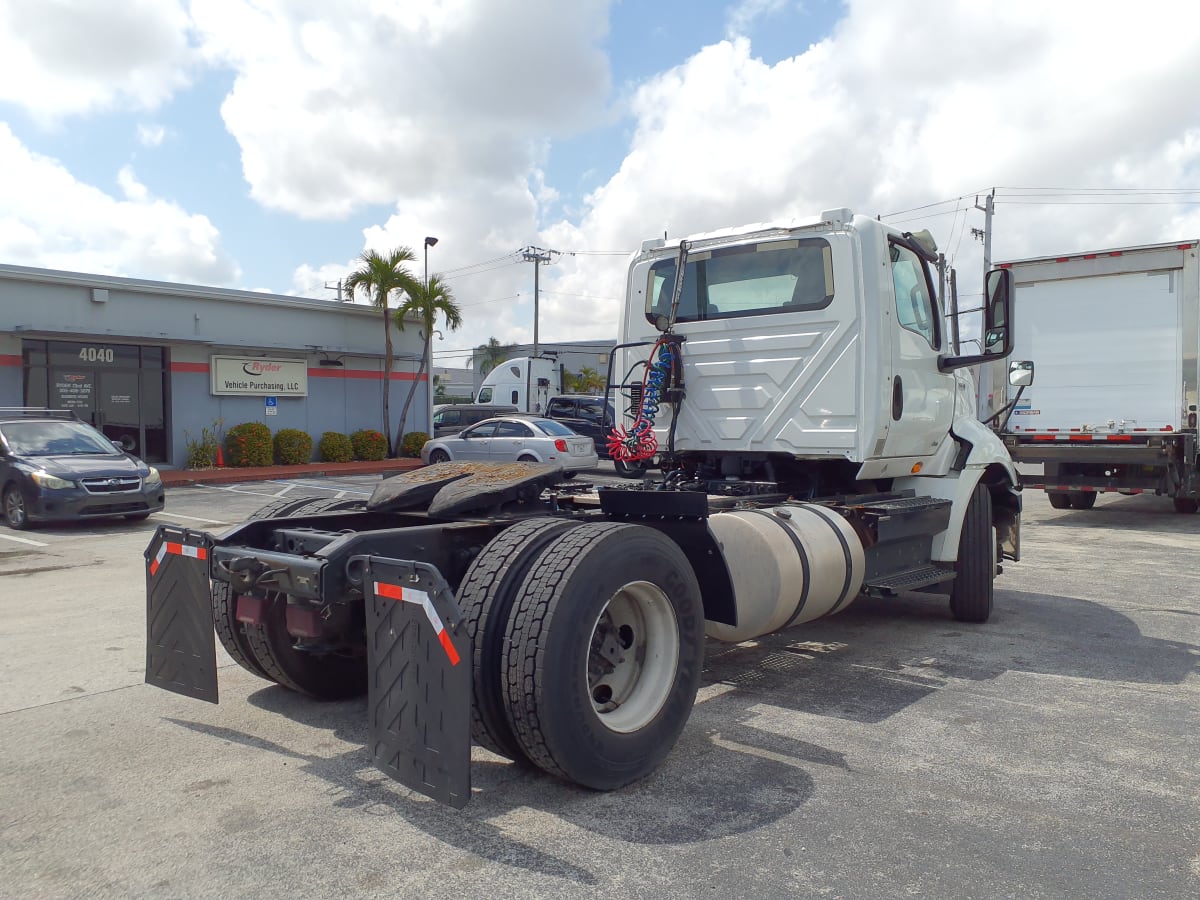 2019 Navistar International RH613 DAYCAB S/A 829317