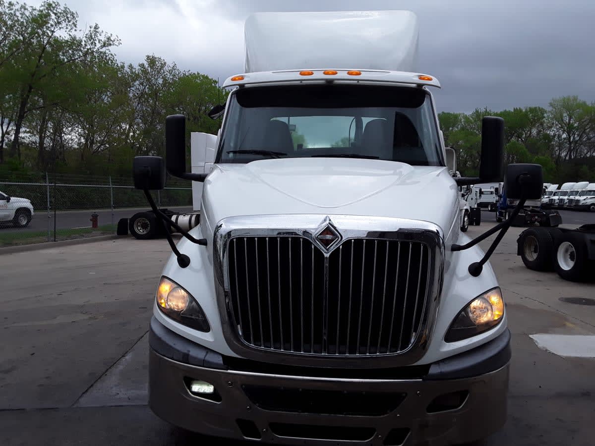 2019 Navistar International RH613 DAYCAB S/A 829318