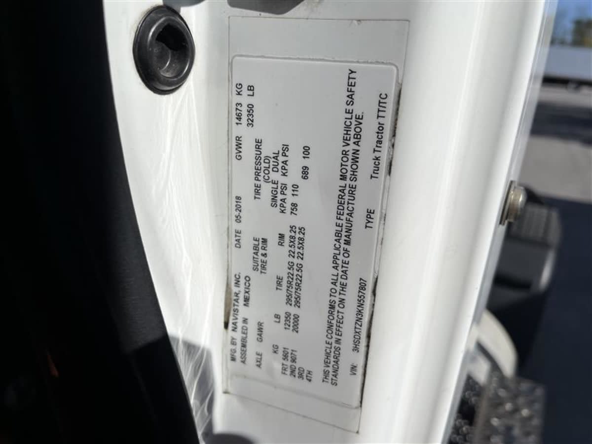2019 Navistar International RH613 DAYCAB S/A 829322