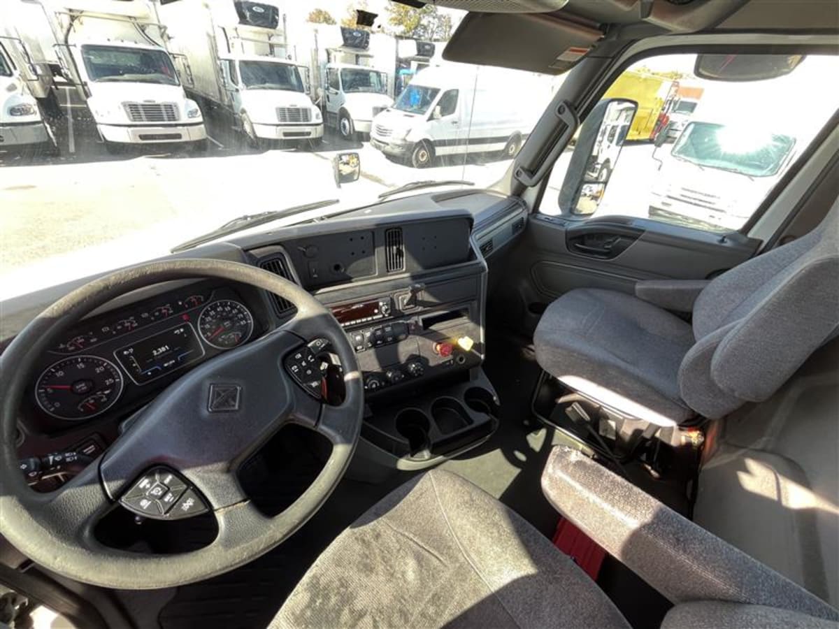 2019 Navistar International RH613 DAYCAB S/A 829322