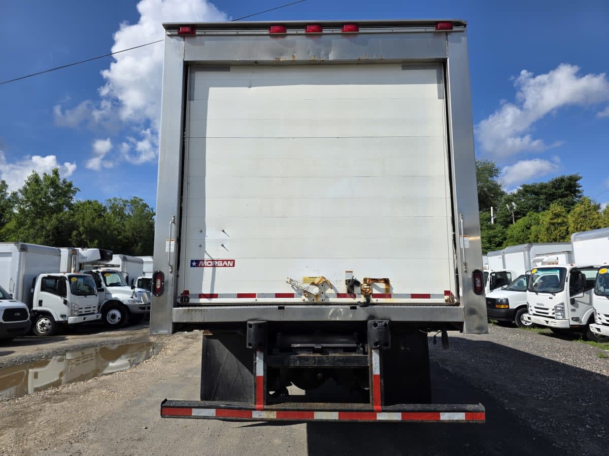 2019 Freightliner M2 106 829344