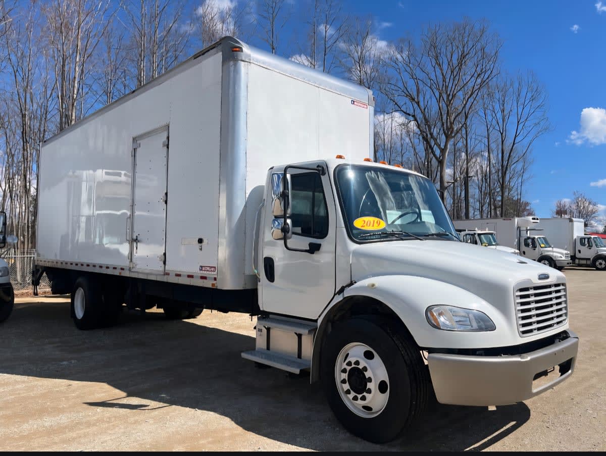 2019 Freightliner/Mercedes M2 106 829471