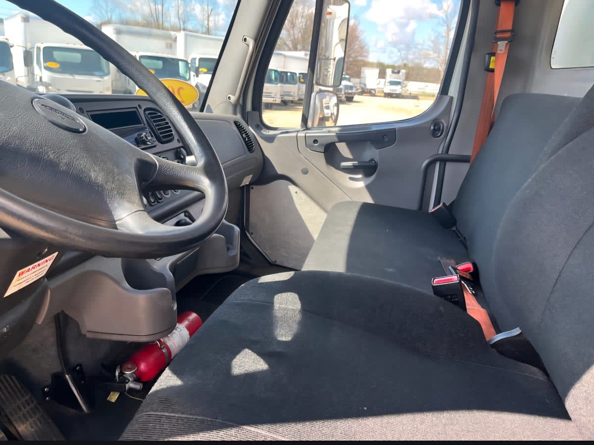 2019 Freightliner/Mercedes M2 106 829471