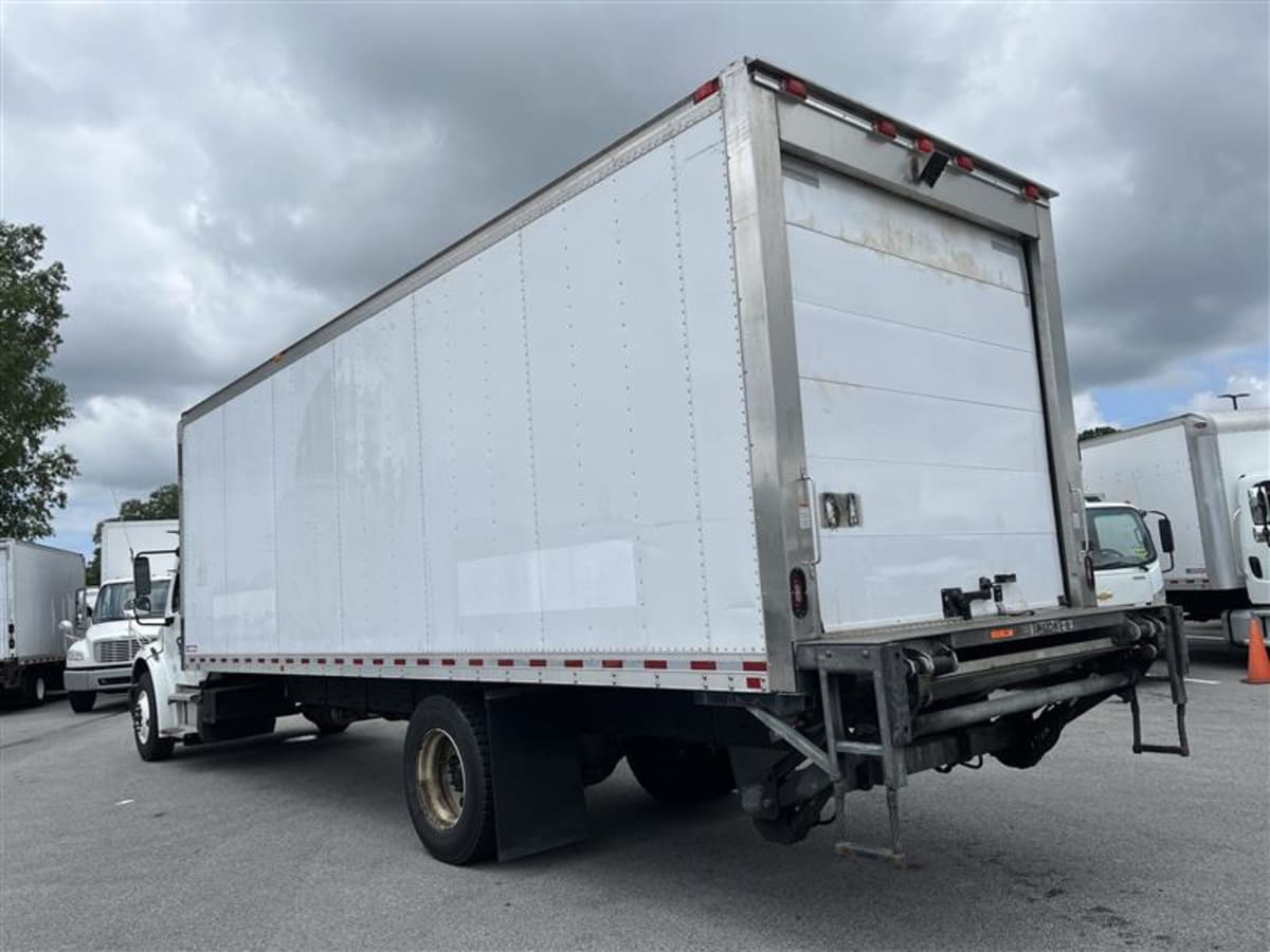 2019 Freightliner M2 106 829573