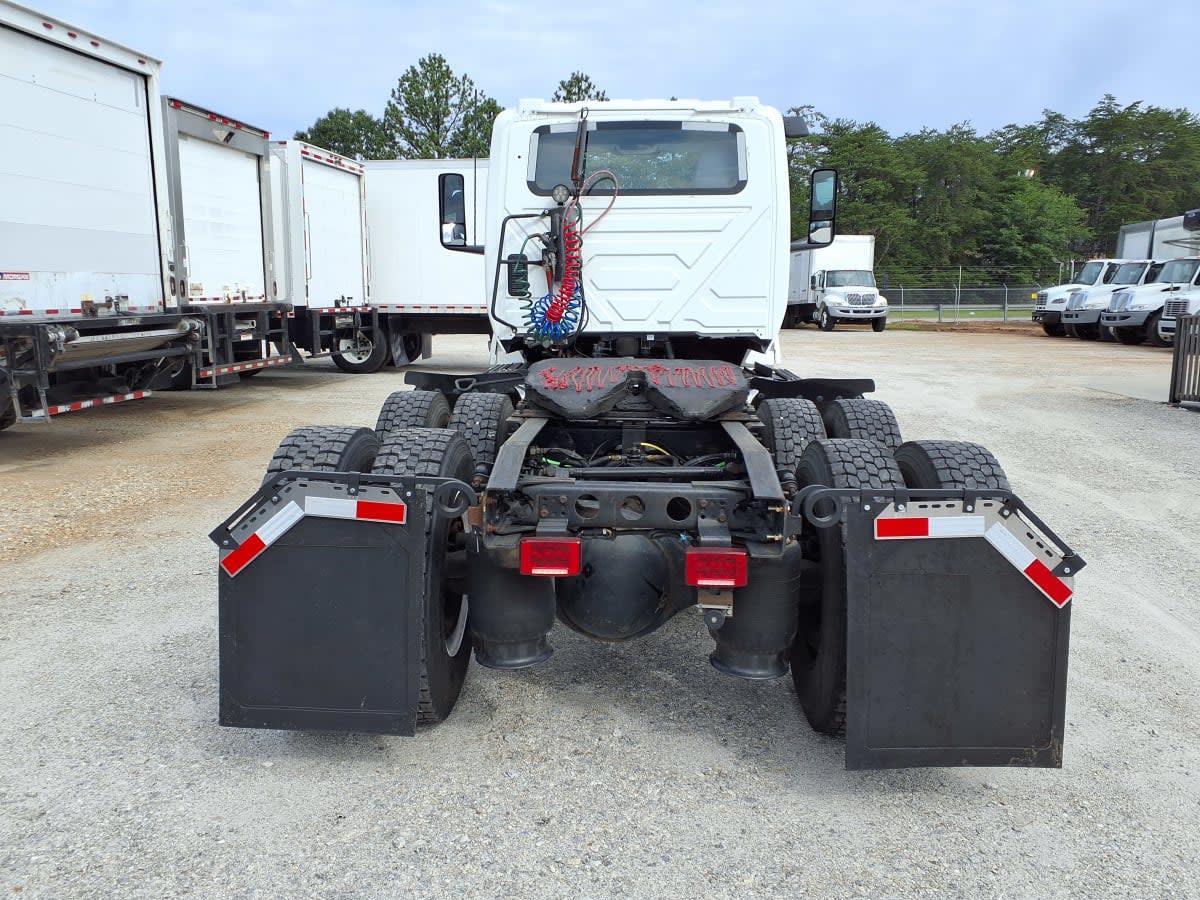 2019 Navistar International LT625 DAYCAB T/A 829610