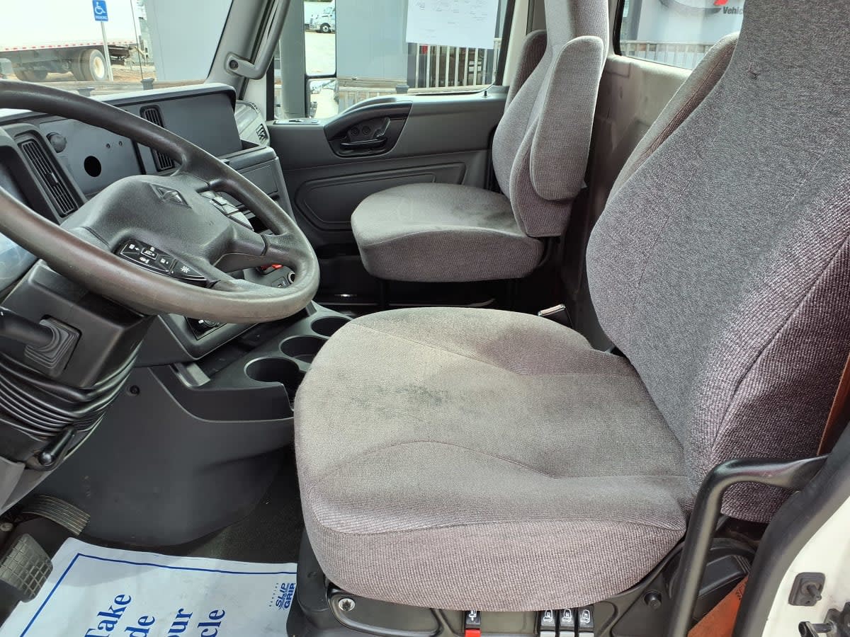 2019 Navistar International LT625 DAYCAB T/A 829610