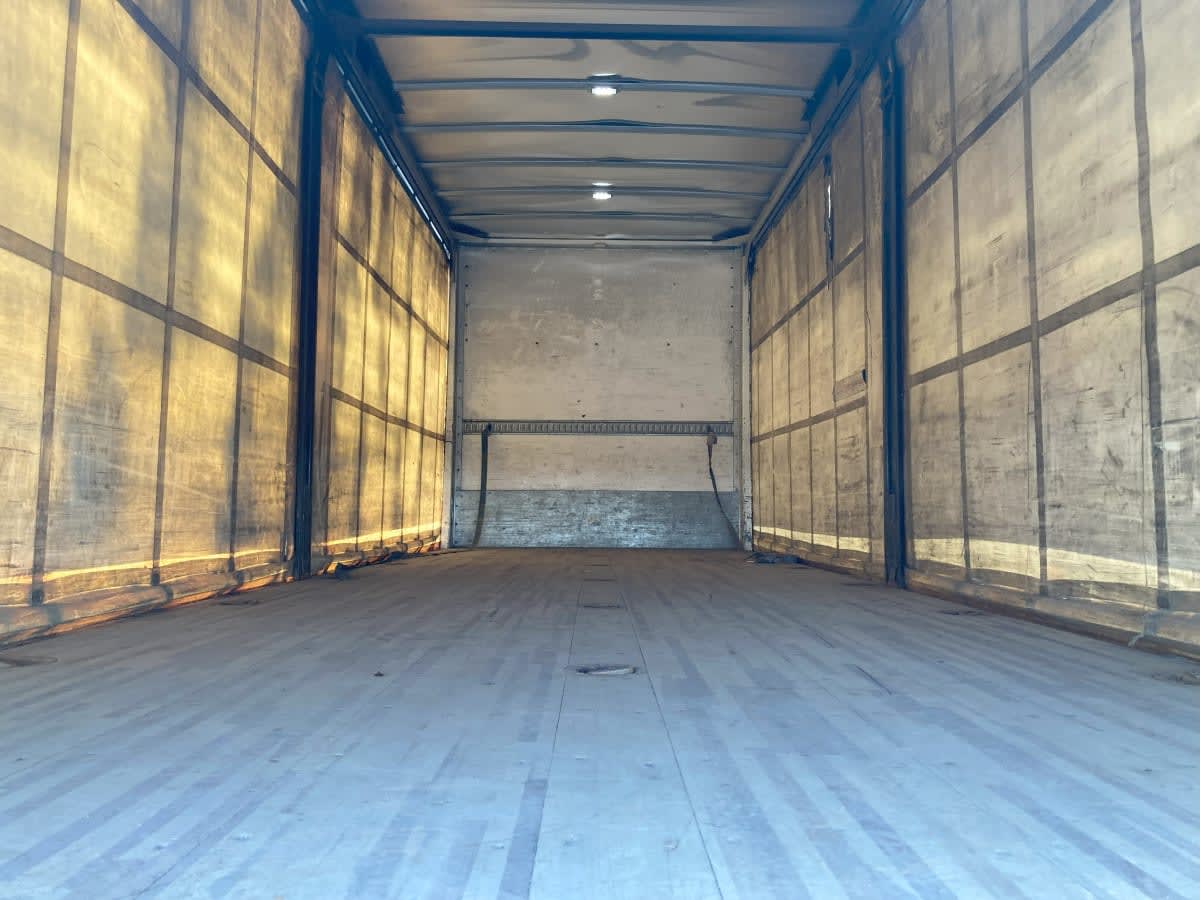 2019 Freightliner M2 106 829620