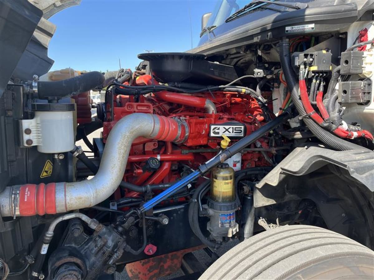 2019 Navistar International LT625 DAYCAB T/A 829719