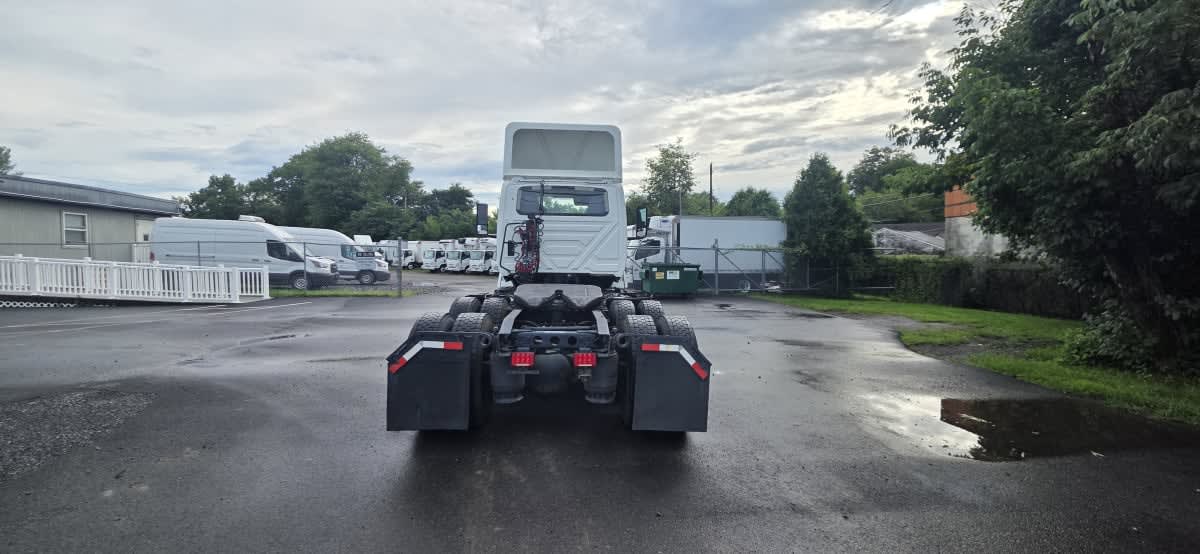 2019 International LT in Bensalem, PA — photo 5