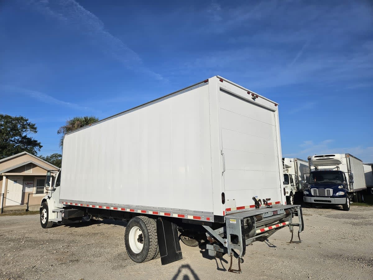 2019 Freightliner/Mercedes M2 106 829825
