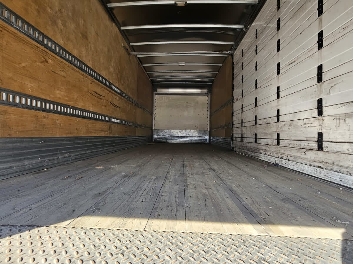 2019 Freightliner/Mercedes M2 106 829825