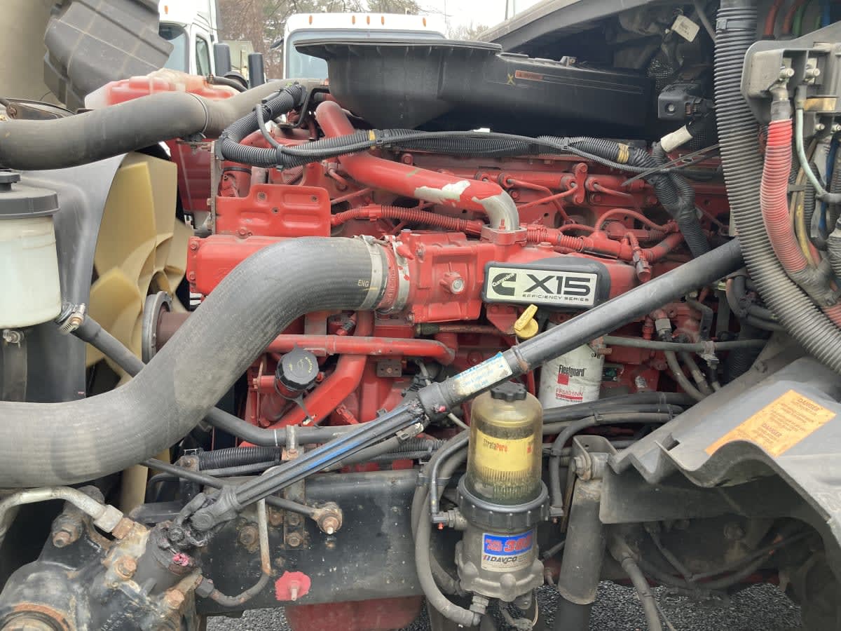 2019 Navistar International LT625 DAYCAB T/A 829902