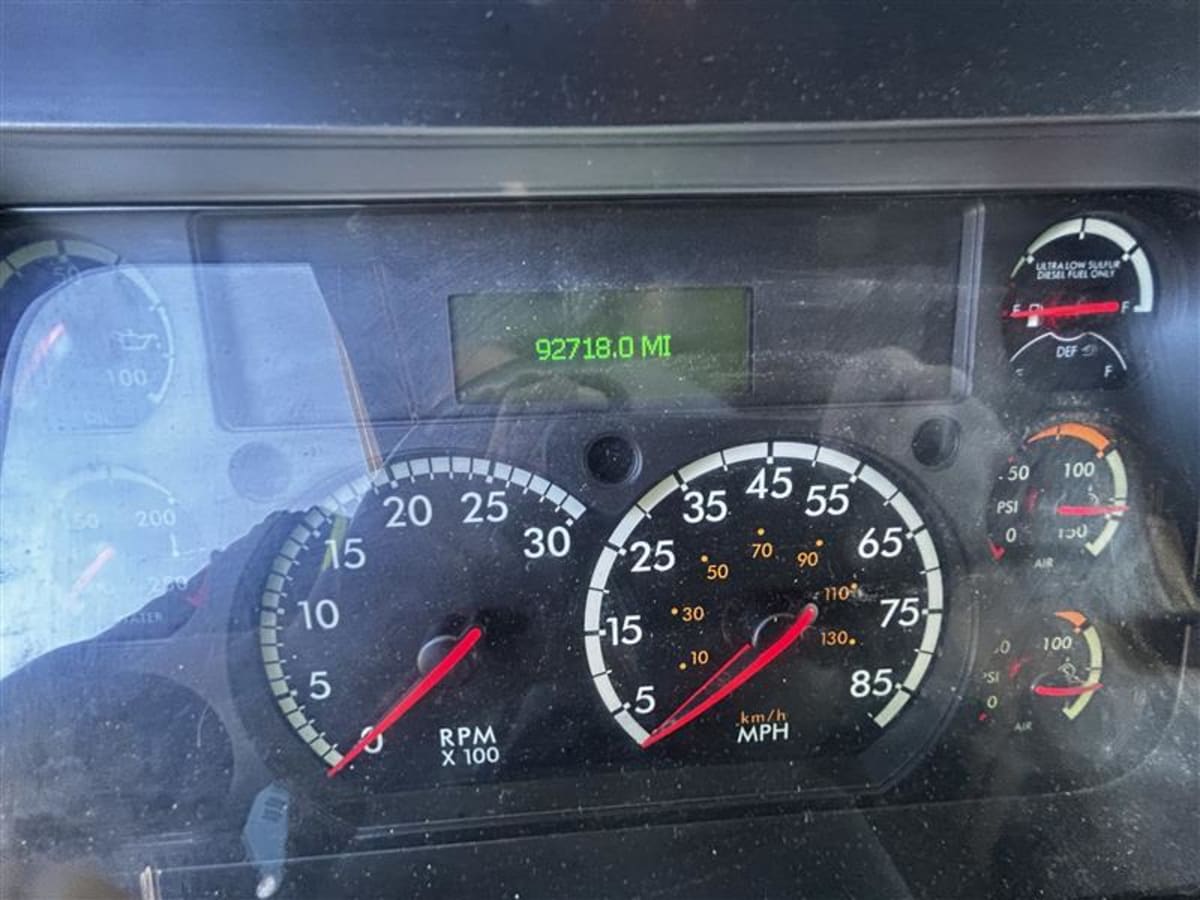 2018 Freightliner/Mercedes CASCADIA 125 829911